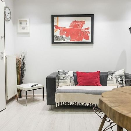 Acropolis Cozy Studio By Livin Urbban 雅典 外观 照片
